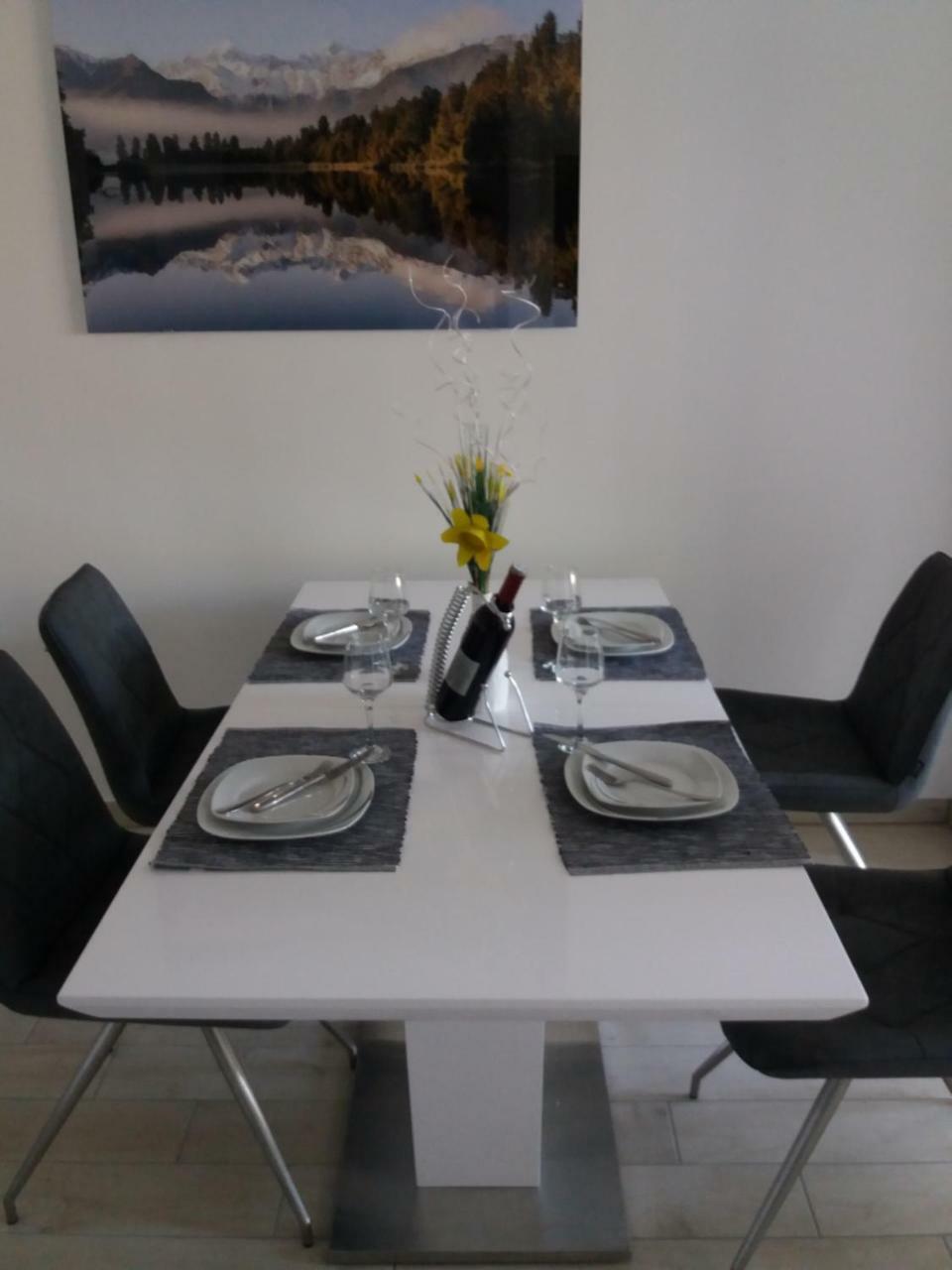 Lanelu Apartman Rogoznica  Exterior foto
