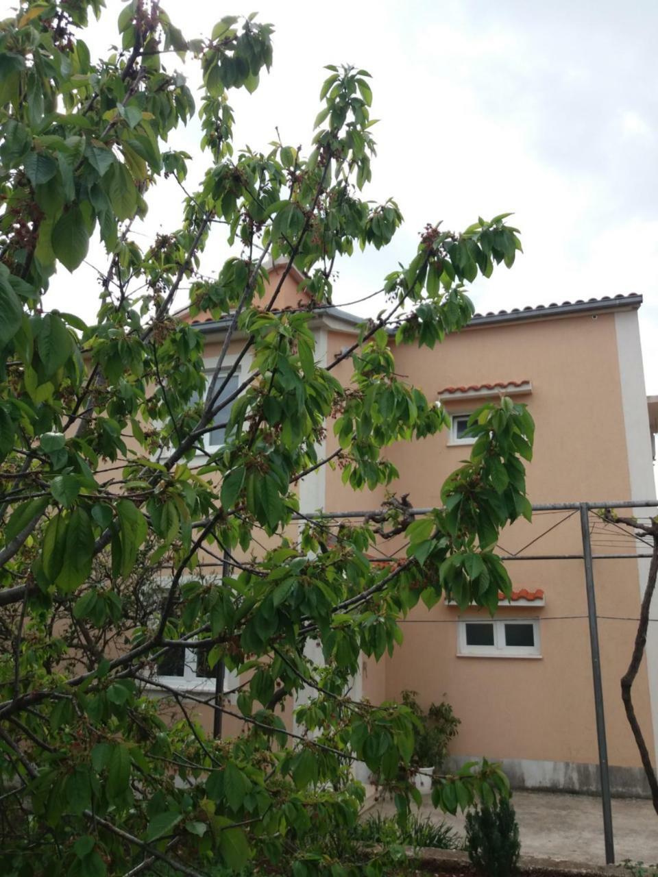 Lanelu Apartman Rogoznica  Exterior foto