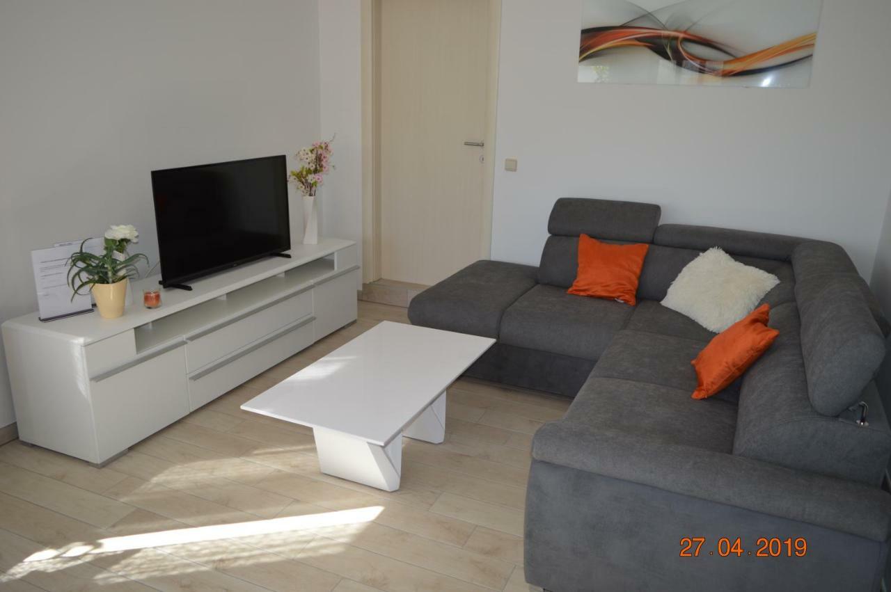 Lanelu Apartman Rogoznica  Exterior foto