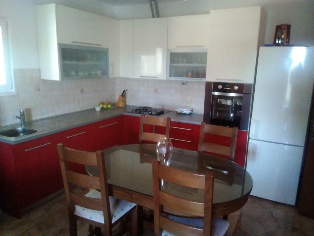 Lanelu Apartman Rogoznica  Exterior foto