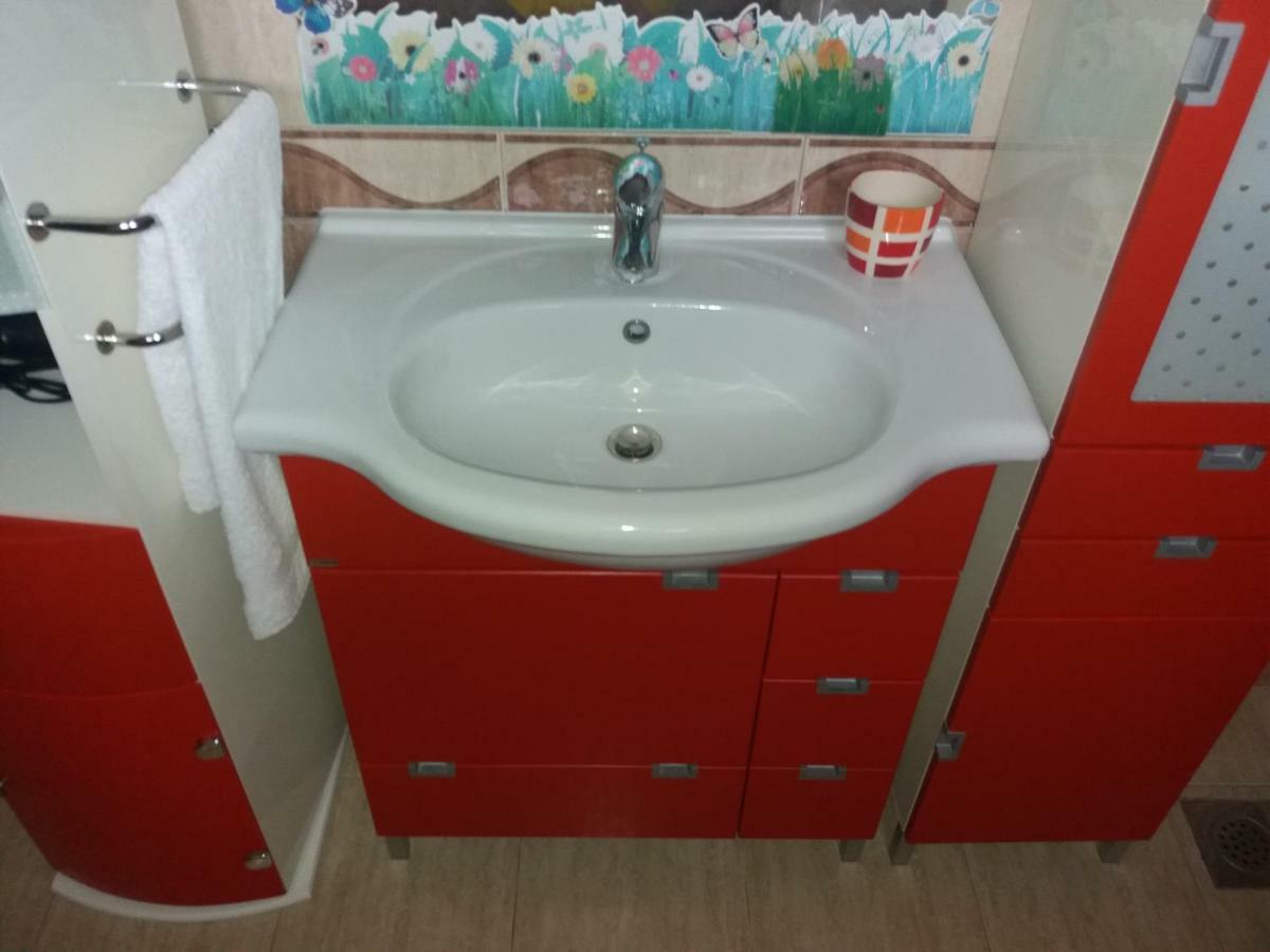 Lanelu Apartman Rogoznica  Exterior foto